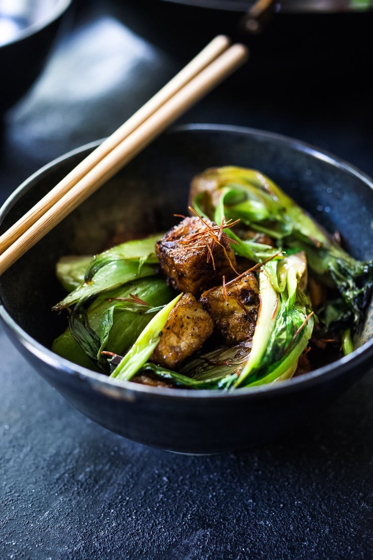 Black Pepper Tofu with Bok Choy - a simple healthy tofu stir fry that is vegan and can be made in under 30 minutes! Vegan and Gluten Free! #tofustirfry #tofustirfryreicpes #blackpeppertofu #vegan #healthystirfry #stirfry #tofu #bokchoy #veganstirfry 