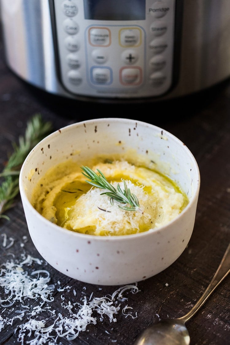 Instant Pot Polenta! A delicious healthy side dish that is quick and easy to make in your pressure cooker! Vegan adaptable and totally gluten free! | #instantpot #polenta #creamypolenta #pressurecooker #instantpotrecipes #veganinstantpot #polenta #vegan #glutenfree 
