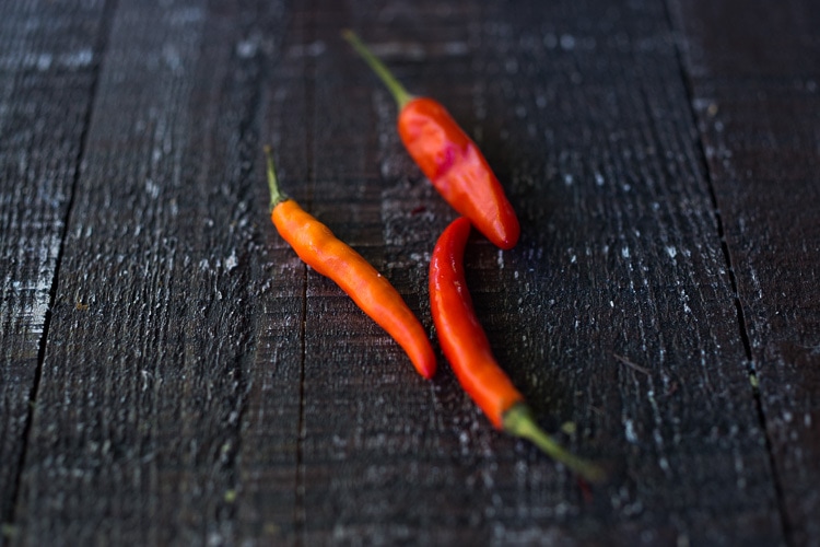 thai red chilies fresh 