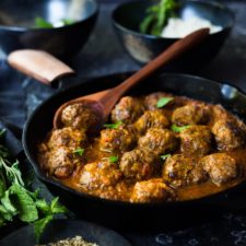 Lamb Meatballs with Indian Curry Sauce -image