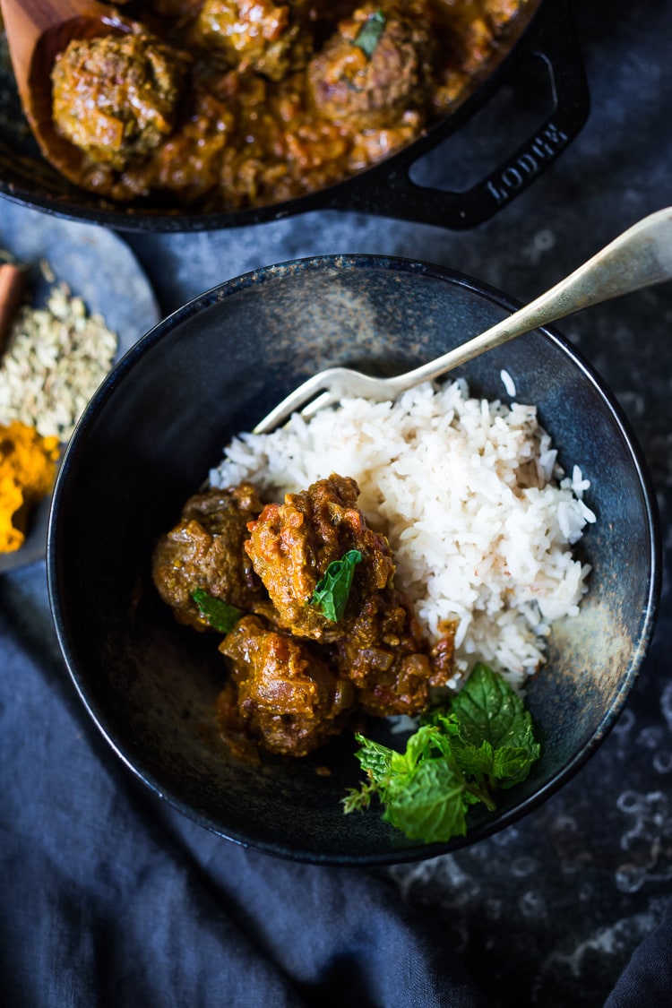 Lamb Meatballs with Indian Curry Sauce- a simple easy dinner that is full of flavor! Gluten-free, keto and Paleo! #lambmeatballs #lamb #meatballs #lambrecipes #keto #paleo #gluten-free #dinnerrecipes #indianrecipes #tikkamasala #currysauce #curry 