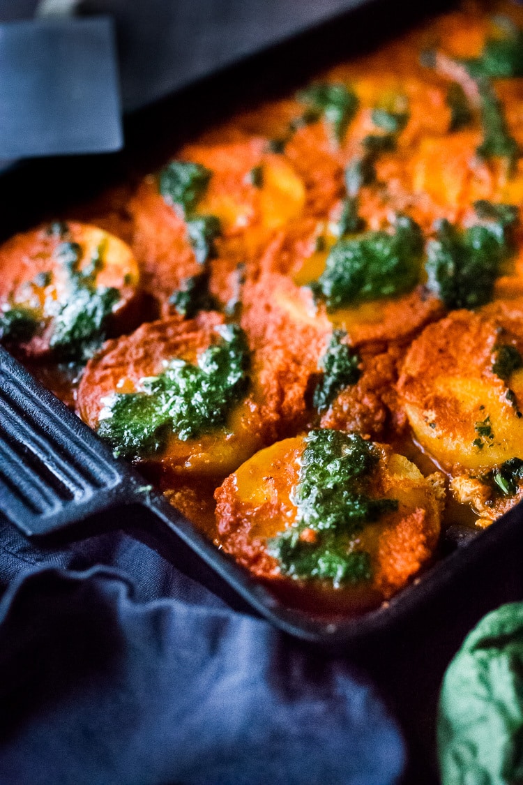 Vegetarian Polenta Lasagna with Roasted Red Pepper Sauce - an easy gluten-free lasagna recipe using store-bought polenta from a tube. #polenta #polentarecipes #lasagna #polentalasagna #vegetarian #mushroomlasagna #vegetariandinners #easydinnerrecipes #healthydinner #healthy 