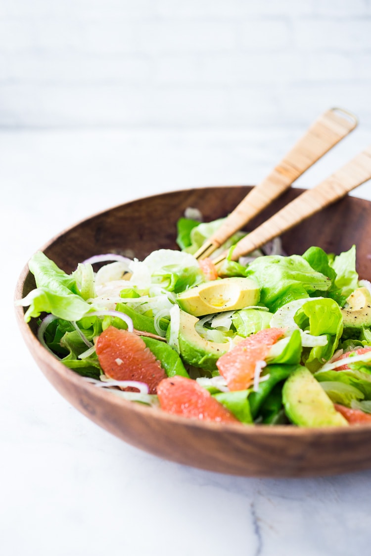 Grapefruit Fennel and Avocado Salad with Pistachios and a Citrus Shallot Dressing. A simple easy salad that is healthy, vegan and delicious! #grapefruitsalad #vegansalad #fennelsalad #avocadosalad #eatingclean #healthysalads