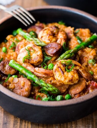 Jambalaya! Delicious and easy, this can be made in an Instant Pot or on the Stove Top. Flavorful!!! #jambalaya #instantpot #bestjambalaya