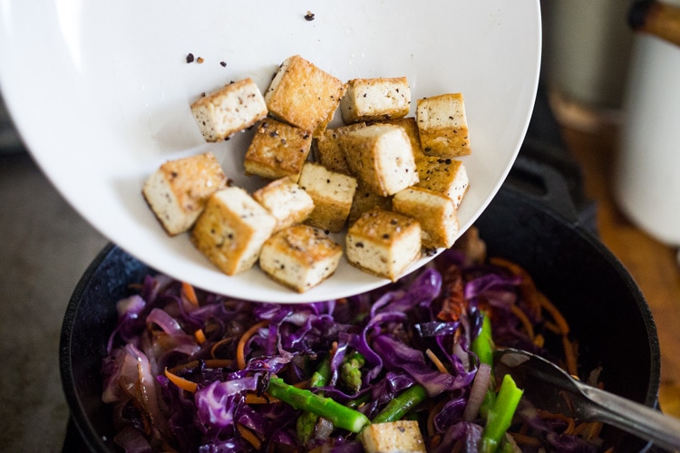 Szechuan Tofu and Veggies! A flavorful vegan stir-fry with crispy tofu, szechuan sauce and loaded up with healthy vegetables! Quick, easy and flavorful!!! #vegan #szechuan #szechwan #szechuansauce #tofu #stirfry #stir-fry