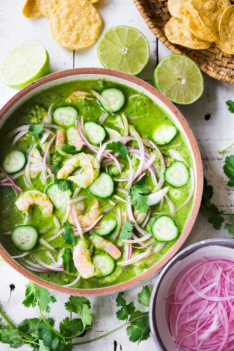 How to make authentic Mexican Aguachile! Similar to ceviche, shrimp is cooked in a mixture of lime juice, chiles and cilantro. Flavorful, simple and sooooo delicious! #aguachile #shrimp #verde #ceviche #Mexican