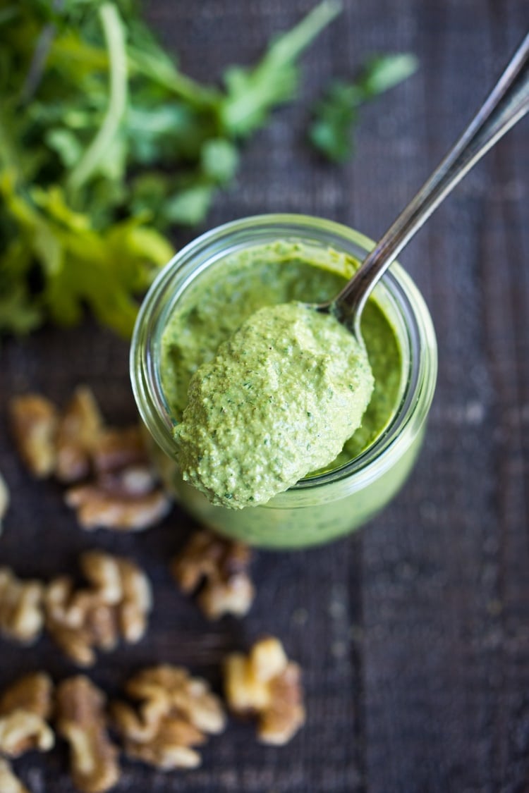 A delicious recipe for Superfood Walnut Pesto, tossed with soba noodles & loaded up with healthy veggies- a flavorful nutritious lunch that is packable and can be made ahead! Vegan and GF adaptable! #walnuts #walnutpesto #lunchbox #superfoods #pesto #soba #bentobox #bento #kalepesto #healthylunch #vegan #veganlunch #eatclean #cleaneating 