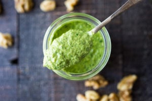 Superfood Pesto - and a packable bento box filled with healthy veggies and soba noodles tossed in the most flavorful Superfood Pesto! Vegan and GF adaptable! #bento #lunchbox #growuplunchbox