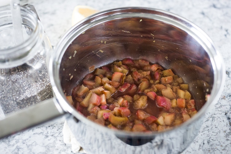 Rhubarb Jam with Chia Seeds and Maple Syrup - a deldious, nutritious jam that is sugar free! #rhubarbjam #chiajam #rhubarb #rhubarbrecipes #paleo #paleojam #sugarfree