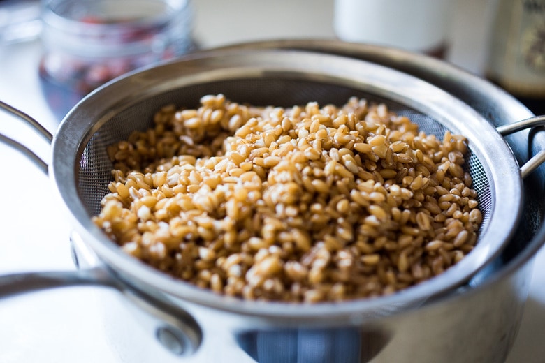 Pickled Cherry and Farro Salad with almonds, fresh herbs and Vanilla- Balsamic Dressing. #farro #farrosalad #cherrysalad #cherryrecipes #pickledrecipes