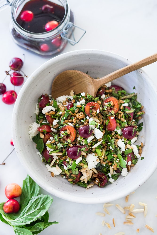 Pickled Cherry and Farro Salad with almonds, fresh herbs and Vanilla- Balsamic Dressing. #farro #farrosalad #cherrysalad #cherryrecipes #pickledrecipes