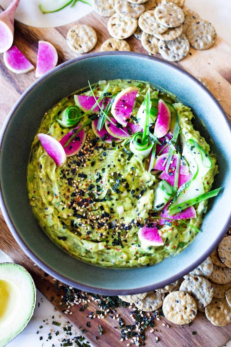 30 Fresh and TAsty Mexican Recipes! How to make the most delicious Guacamole-3 different ways. (Traditional, Furikake and Middle Eastern!)Guac never be boring again! Vegan, gluten-free and healthy. #guac #furikake #guacamole #guacamolerecipe #avocadodip