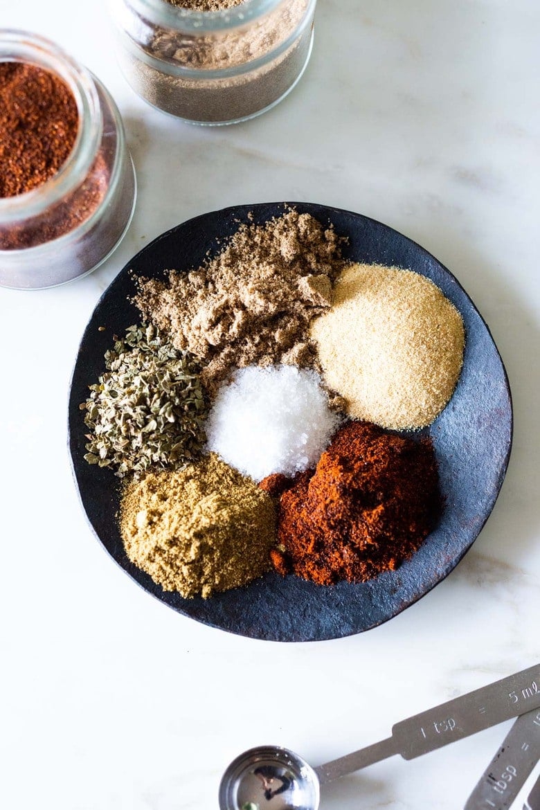 Spice up your meals with Homemade Taco Seasoning! Made with simple spices you already have at home, this flavorful spice blend takes just 5 minutes to make- and you'll never go back to store-bought again! #tacoseasoning 