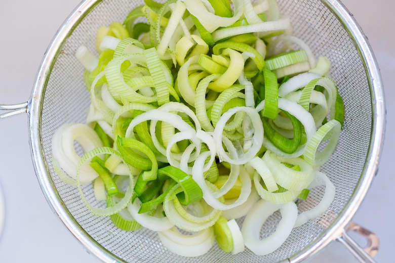 A simple delicious recipe for Leek Bread to serve with your favorite soups and stews. #leeks #bread