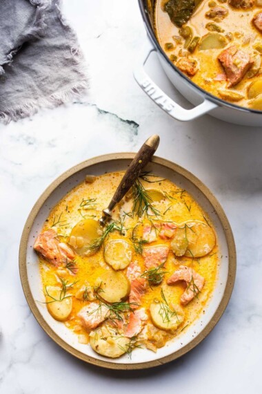 The best Salmon Chowder recipe using fresh salmon, that can be made in about 30 minutes on the stovetop. Fennel bulb gives this a lovely flavor, while a little smoked paprika adds a subtle smokiness without the addtion of bacon. Low carb, Keto and dairy-free adaptable! 