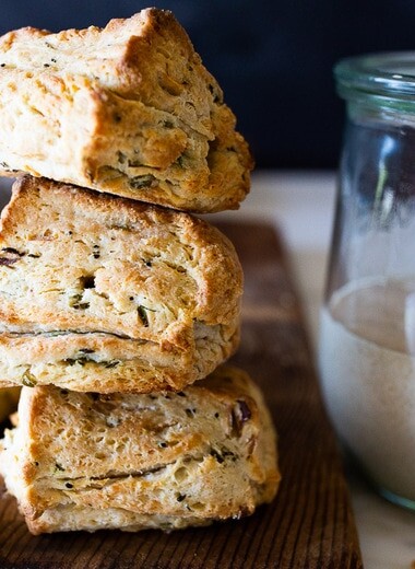 An easy recipe Sourdough Biscuits with scallions using leftover sourdough starter (or discard).This buttery biscuits can be made in 45 minutes!