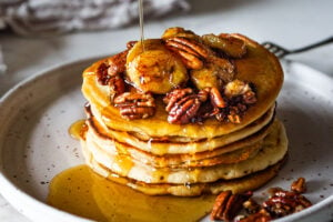 A quick and easy recipe for fluffy Sourdough Pancakes using sourdough starter or sourdough discard that can be made in just 30 minutes (or fermented overnight).