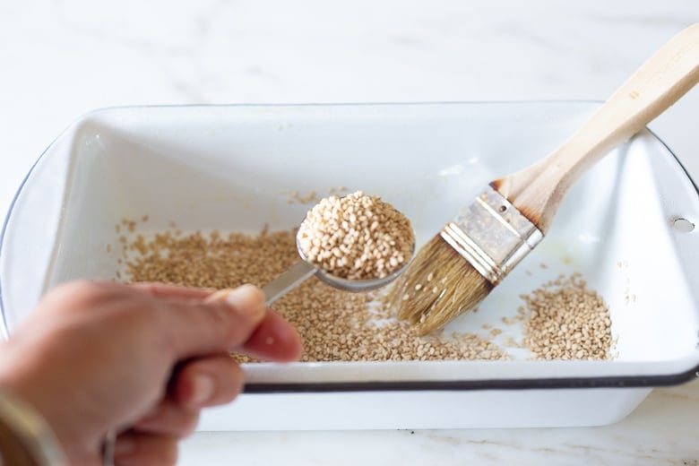 sesame seed crust