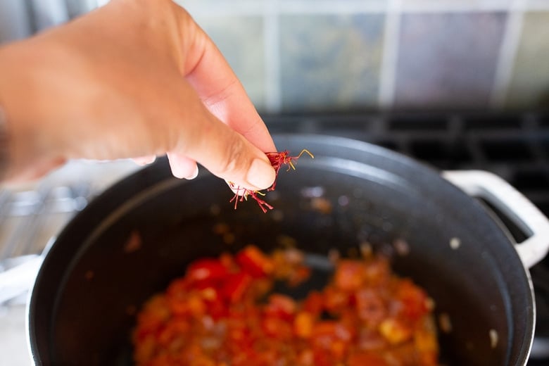 add saffron to How to make Portuguese Fish Stew (aka Caldeirada)