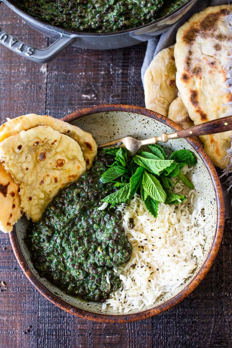 A simple healthy recipe for Spinach Lentil Dal in the most fragrant Spinach Sauce, infused with mint and Indian Spices. Authentic flavors!
