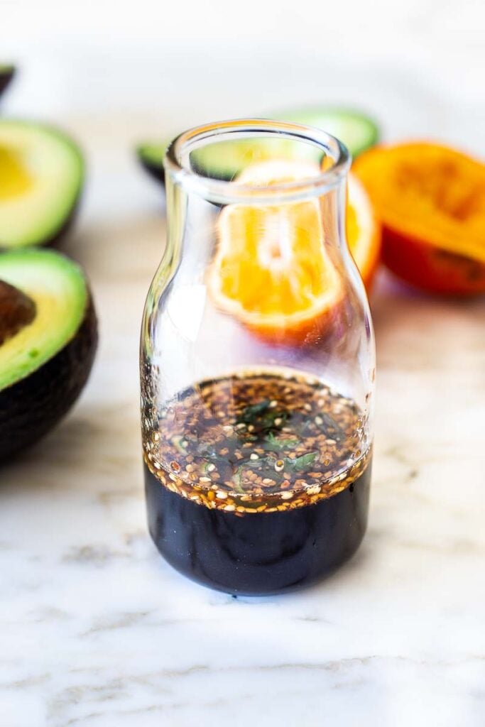 A simple recipe for Ponzu Sauce, a refreshing citrus-based Japanese condiment used as a dipping sauce, marinade or dressing for vegetables, noodles, salads, or Poke Bowls! Low-calorie, delicious and vegan!
