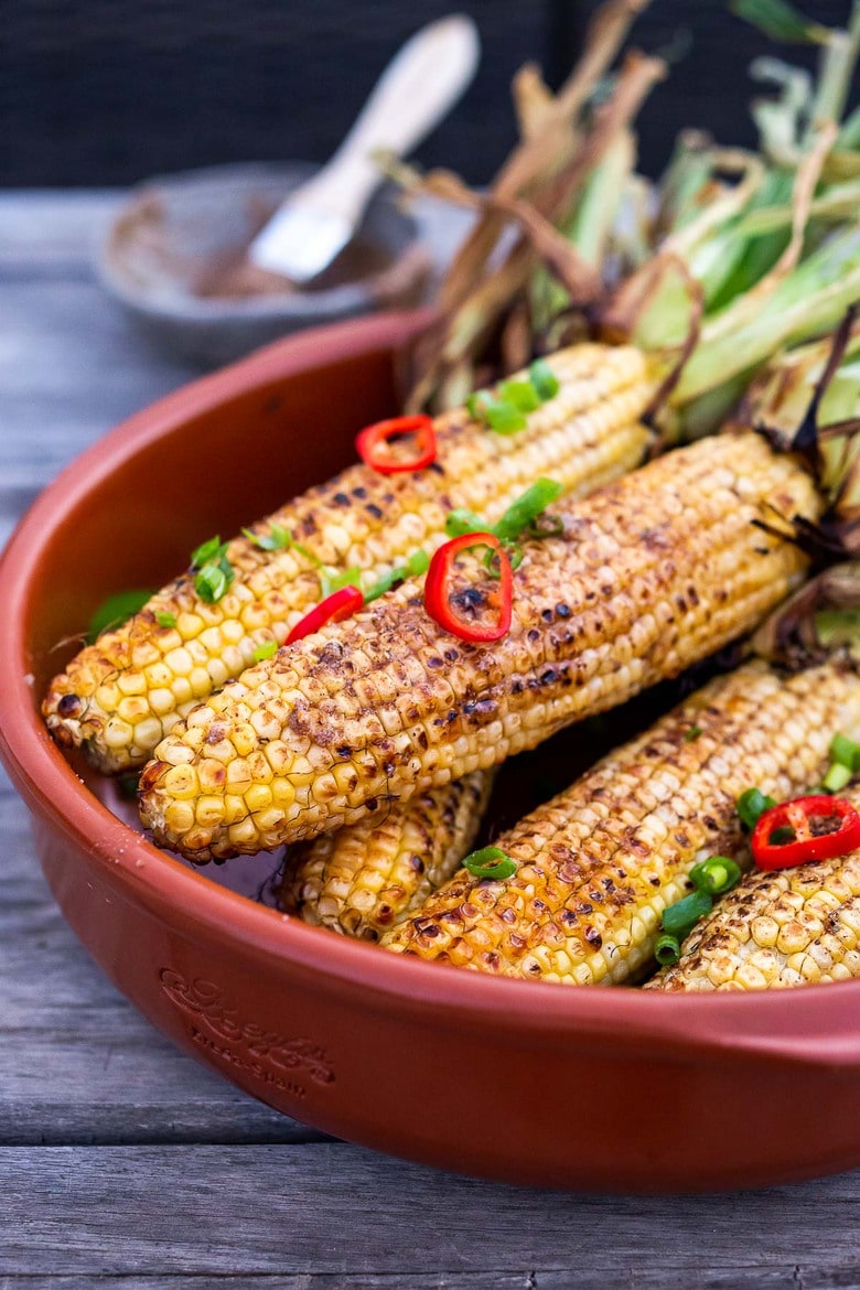 50 Grilling Recipes for summer : This Masala Street Corn hails from India and is grilled and seasoned with ghee and garam masala spice! A simple easy summer side dish to add to your next Indian feast! #grilledcorn #masalacorn #indiancorn