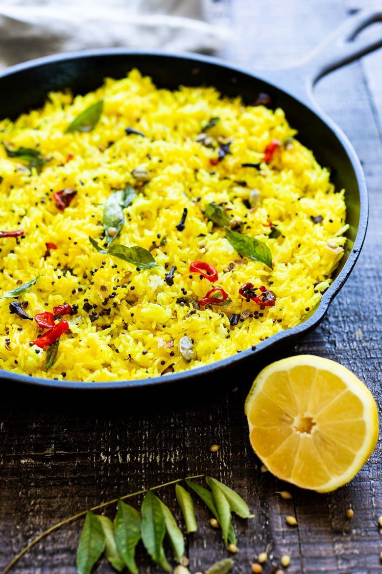 How to make Indian Lemon rice. Infused with Indian spices, this fragrant rice dish is the perfect side to your Indian meals. #lemonrice #indianrice #basmatirice 
