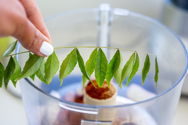 Curry leaves in Kerala Fish