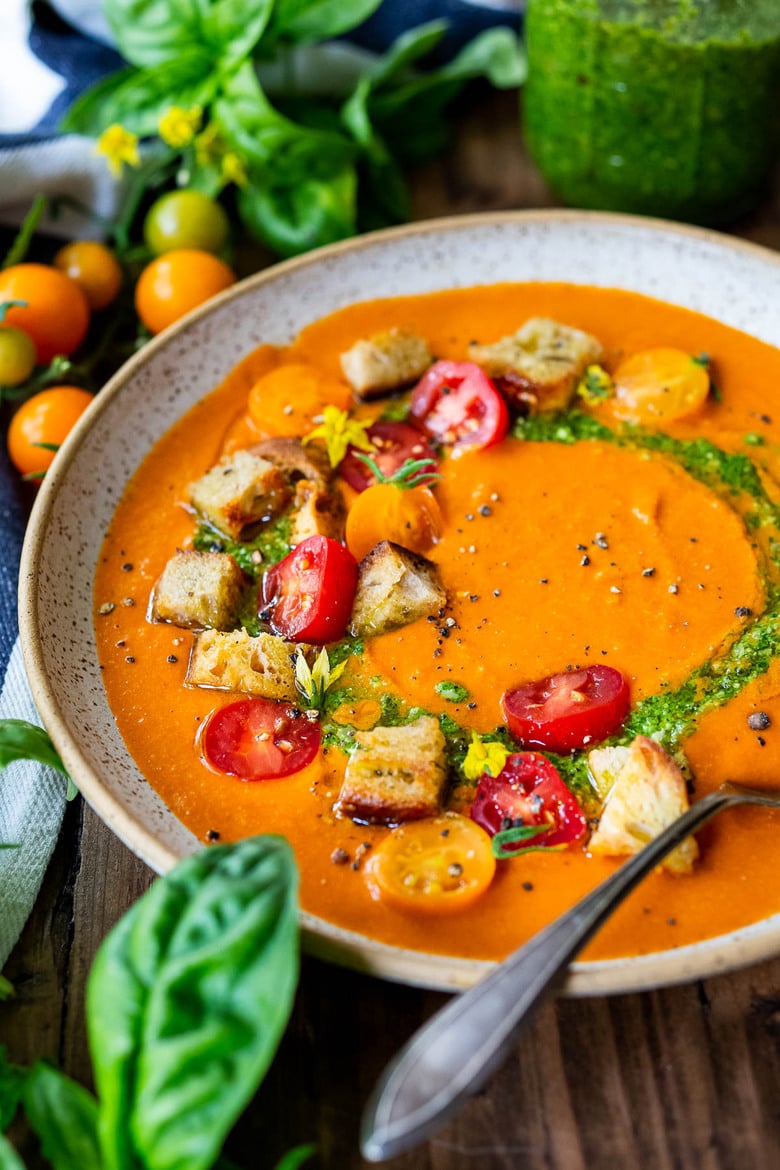 The best Tomato Soup made with fresh or canned tomatoes, made in under 30 minutes. Creamy, easy and Vegan-adaptable! #tomatosoup