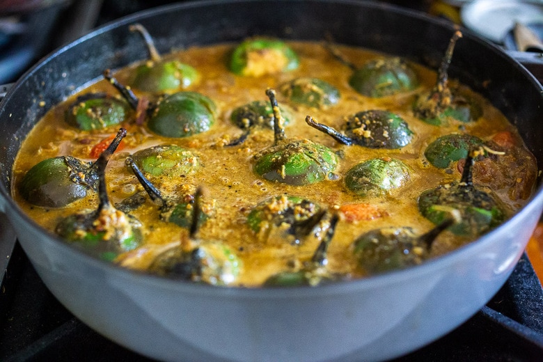 simmer the brinjal curry 