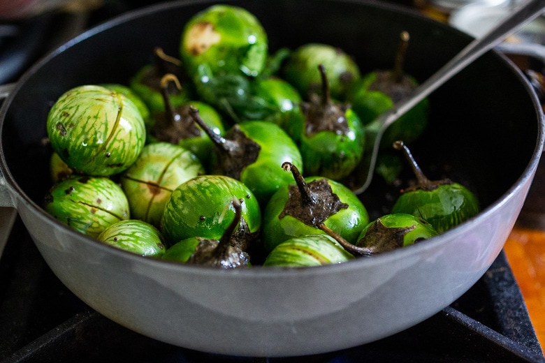 how to make Brinjal curry