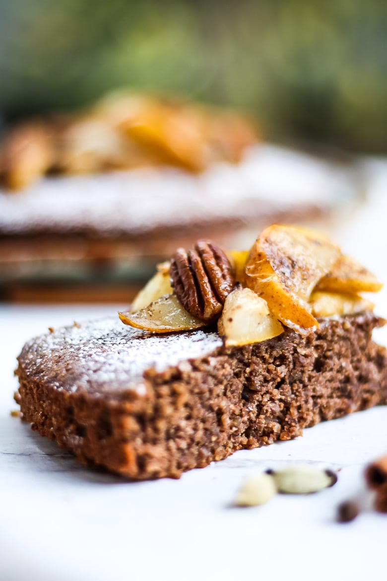 Chai-Spiced Pecan Torte with Roasted Pears - a subtly sweet spiced flourless cake using pecans as the base.  A beautiful fall dessert, perfect for holiday gatherings, brunch or afternoon tea. #torte #pecantorte