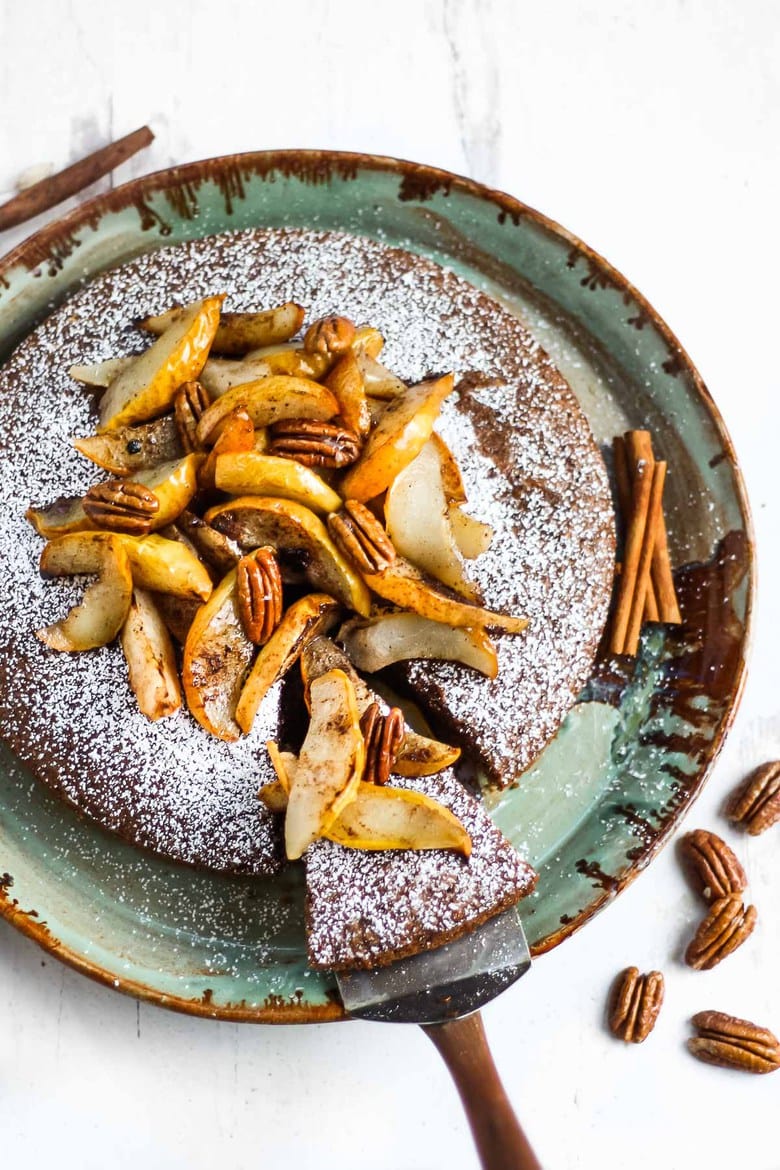 Chai-Spiced Pecan Torte with Roasted Pears - a subtly sweet spiced flourless cake using pecans as the base.  A beautiful fall dessert, perfect for holiday gatherings, brunch or afternoon tea. #torte #pecantorte