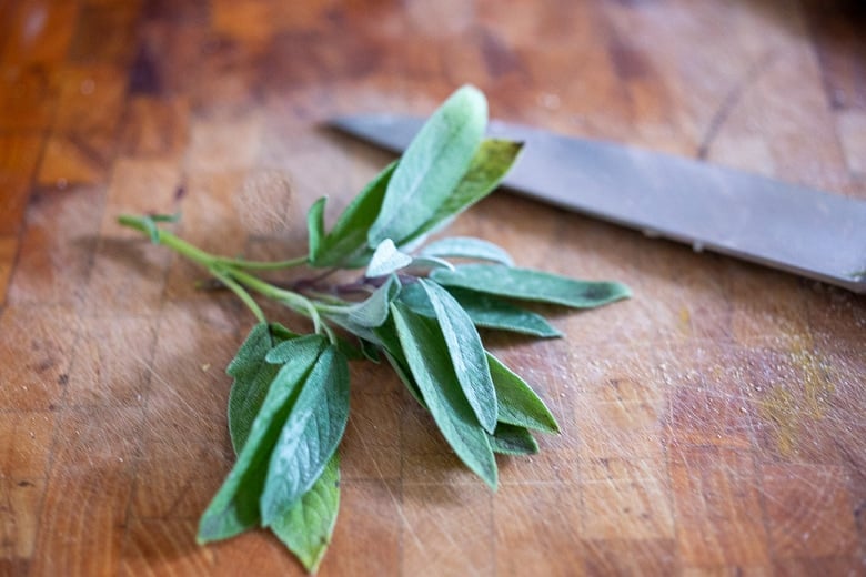 chop the sage leaves