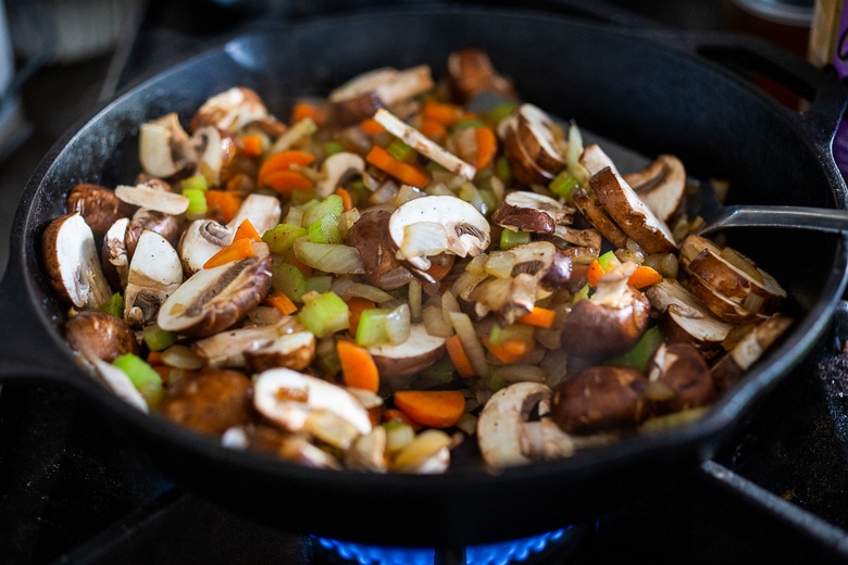 sautéing mushrooms 