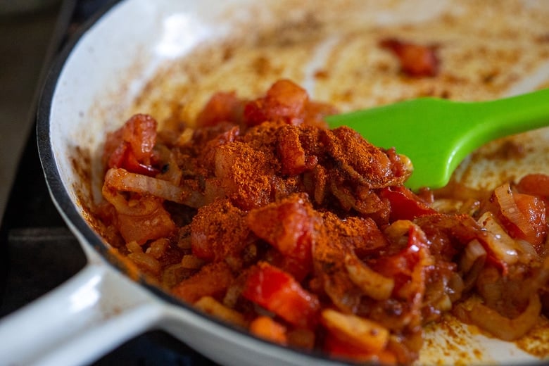 Berbere Potatoes- a simple flavorful Ethiopian-inspired side dish that is healthy, delicious and vegan! #potatoes #berbere #vegan 