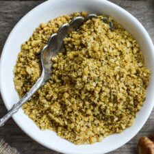 Vegan Cheesy Sprinkle (Vegan Parmesan Seasoning)