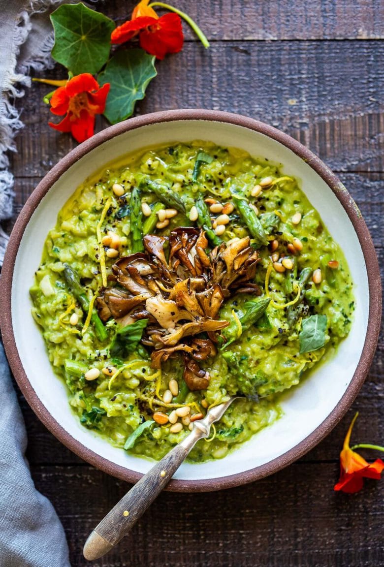 30 Vibrant Healthy Spring Recipes: Lemony Asparagus Risotto with leeks and basil-light and creamy with vibrant color and flavor, perfect for spring! A tasty vegetarian meal, or beautiful base for fish, seafood or mushrooms!  #asparagus #risotto #springrecipes