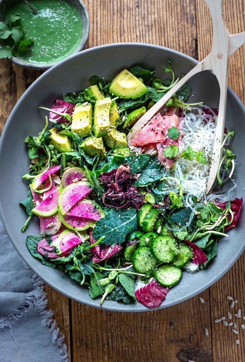 Nutrient-rich Spirulina Sea Salad is pure superfood for the body. This healthy salad is made with dulse, kelp noodles, fresh veggies and Spirulina Dressing, keep it vegan or add ahi or smoked Salmon! #spirulina #dulse #kelpnoodles
