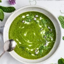 Spinach Soup with Mint