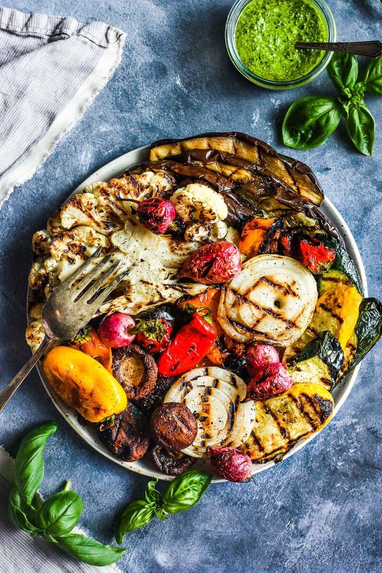 35+ Best Potluck Ideas| These savory Grilled Veggies are smoky and caramelized.  Delicious as is or ready for most any sauce and protein paring, making them a popular contribution to the potluck table!  Here is a simple basic method for grilling veggies on the BBQ.  