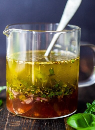 How to make homemade Italian Dressing from scratch- and simple easy recipe that tastes way better than store-bought. #italiandressing