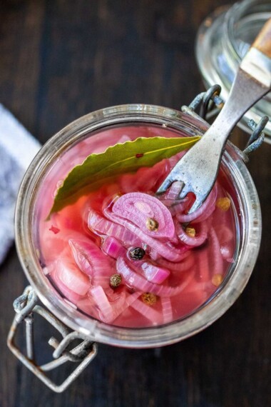 Quick Pickled Red Onions - Everyday Family Eats