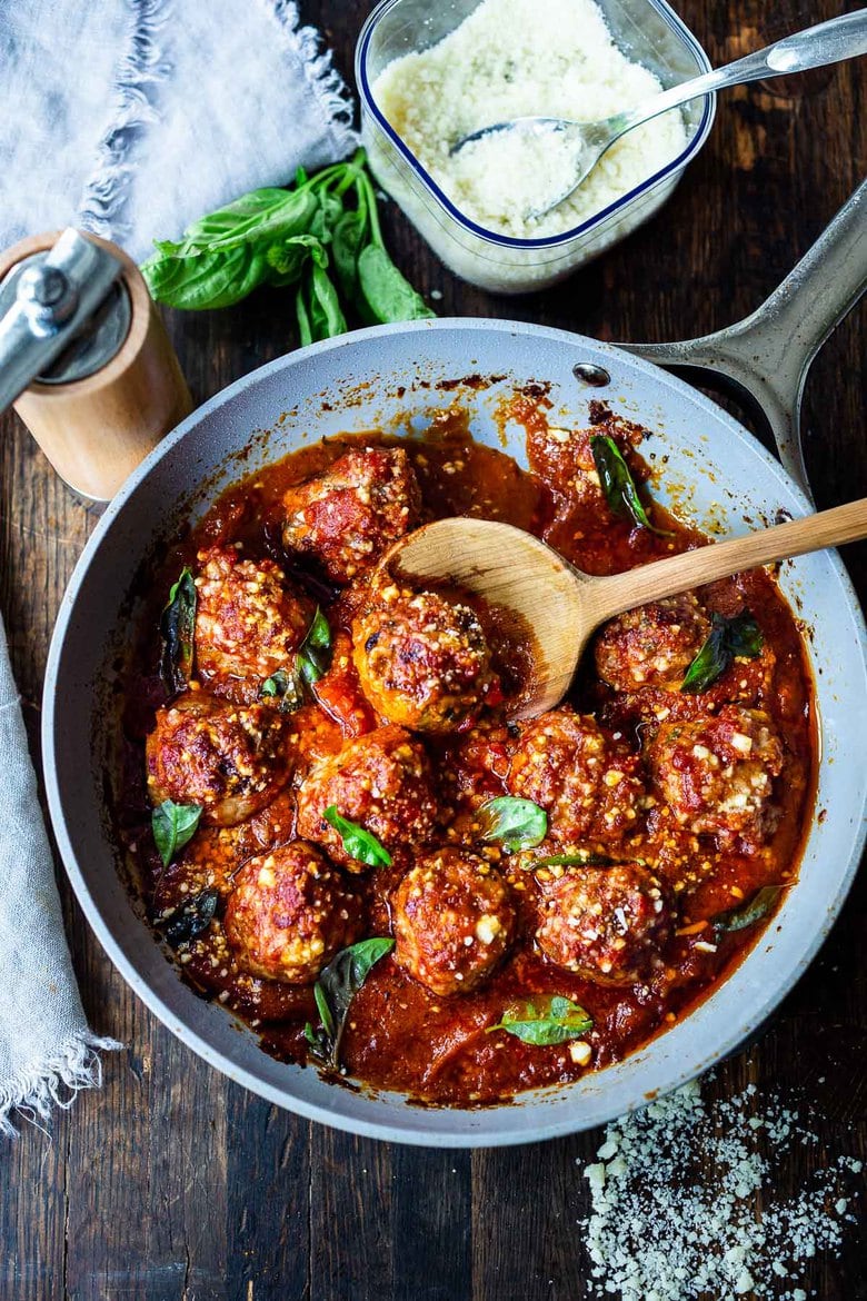 These Italian-inspired Turkey Meatballs with Sun-dried Tomato and Basil can be baked in the oven or pan-seared on the stovetop. Simmer them in your favorite marinara sauce for a few minutes, then serve over pasta or with veggies, for a quick healthy weeknight meal