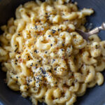 Instant Pot Mac and Cheese- creamy, delicious and crazy good, homemade Mac and cheese doesn't get any easier than this! #instantpot #macandcheese