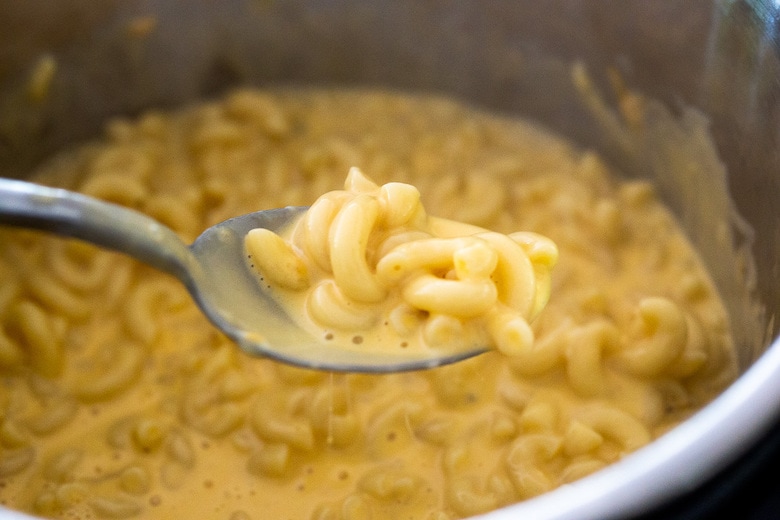 creamy Mac and cheese on a spoon