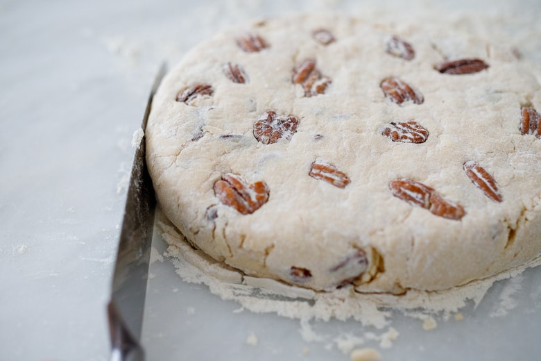 shore up the edges of the scone dough