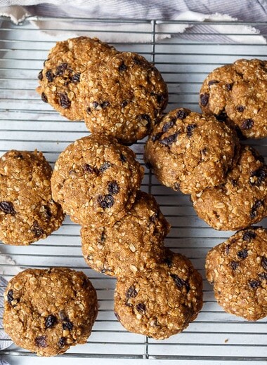 oatmeal raisin cookies