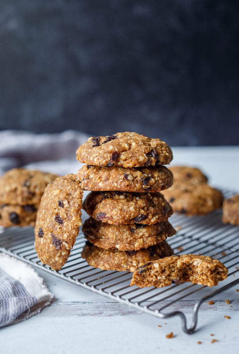 Vegan Oatmeal Cookies with Chai-Soaked Raisins. These healthy oatmeal cookies are chewy, tender and delicious!