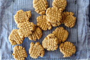 Quick to make with pantry ingredients, these easy one bowl Vegan Peanut Butter Cookies are chewy, delicious and packed with peanut butter goodness.